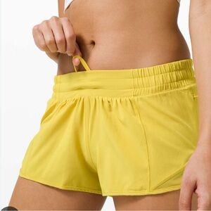 Yellow pair of 2 1/2 inch hottie hots